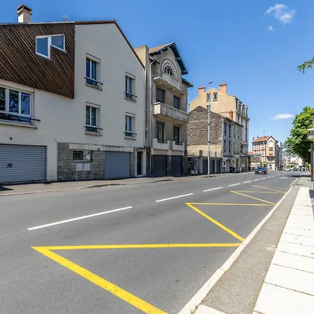 Ferienhaus Maison Face Stade Marcombes